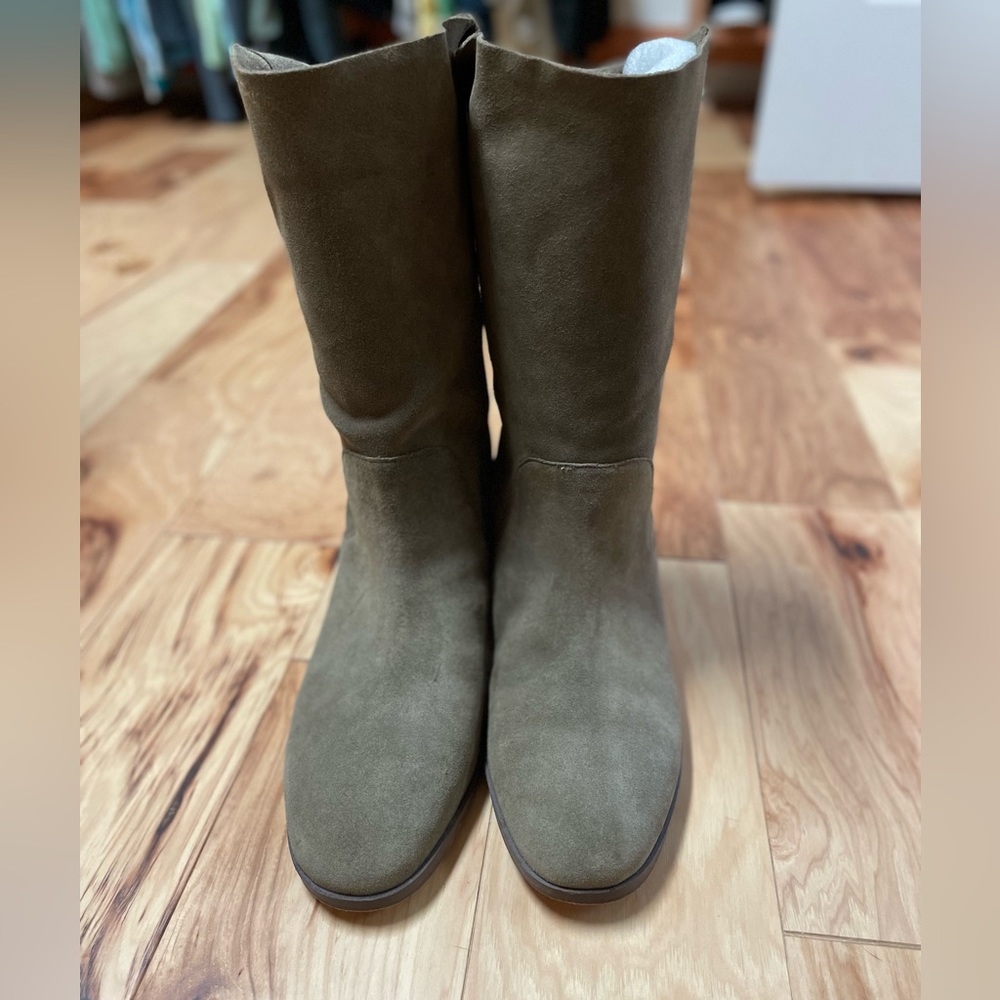 Sole Society Womens Calanth Suede
Boots Slouch Pull On Mid Calf. Olive color.